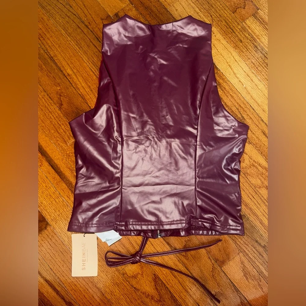 NWT SHEIN Burgundy Faux Leather Drawstring Corset Crop Top - Picture 6 of 7